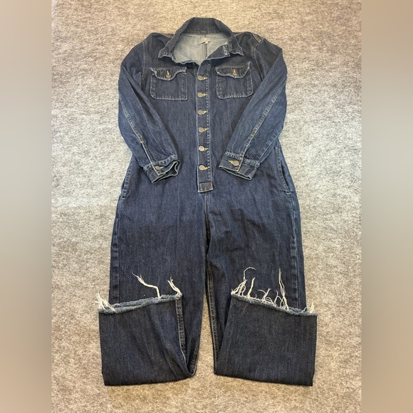 Boyish Pants - Boyish Dark Indigo Denim Jumpsuit With Raw Hem and Button Details Size M